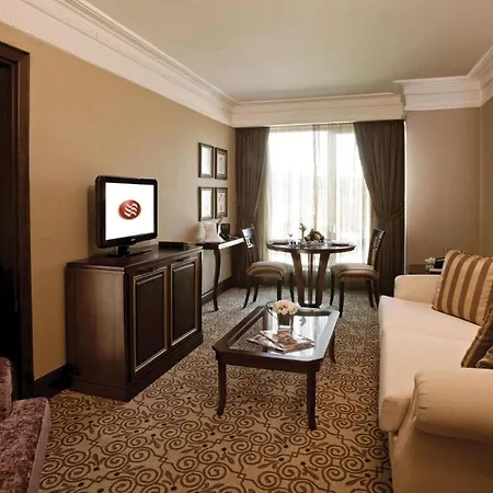 Crowne Plaza By Ihg Hotel 5*