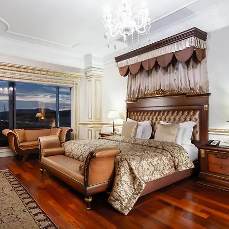 Crowne Plaza By Ihg Ξενοδοχείο 5*