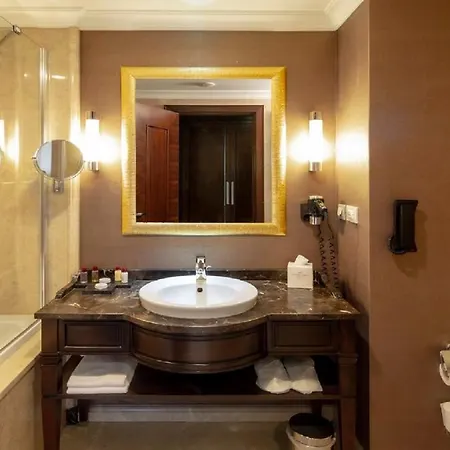 كراون بلازا إسطنبول آسيا 5*