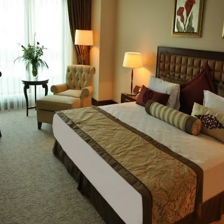 فندق كراون بلازا إسطنبول آسيا 5*