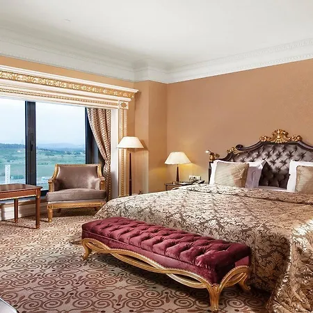 Crowne Plaza By Ihg Ξενοδοχείο