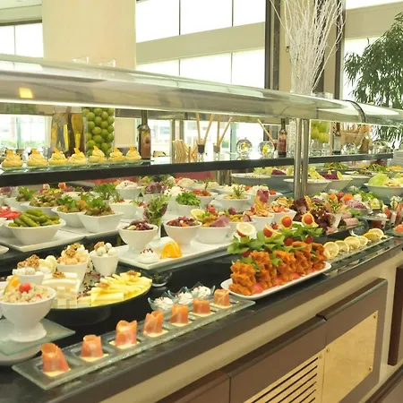 Crowne Plaza By Ihg Hotel 5*