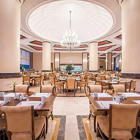 فندق كراون بلازا إسطنبول آسيا اسطنبول