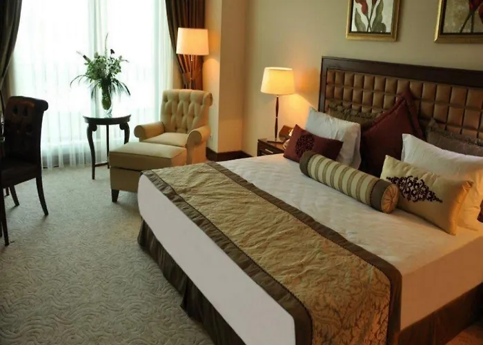 Hotel Crowne Plaza By Ihg 5*