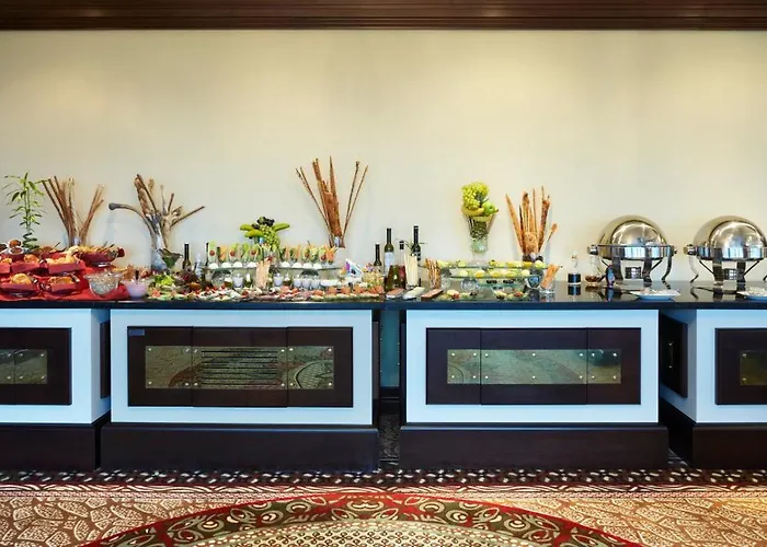 Hotel Crowne Plaza By Ihg 5*