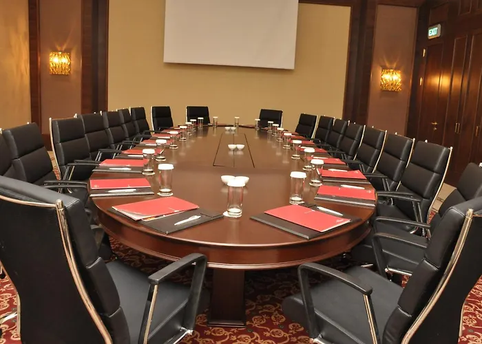 Crowne Plaza By Ihg Hotel