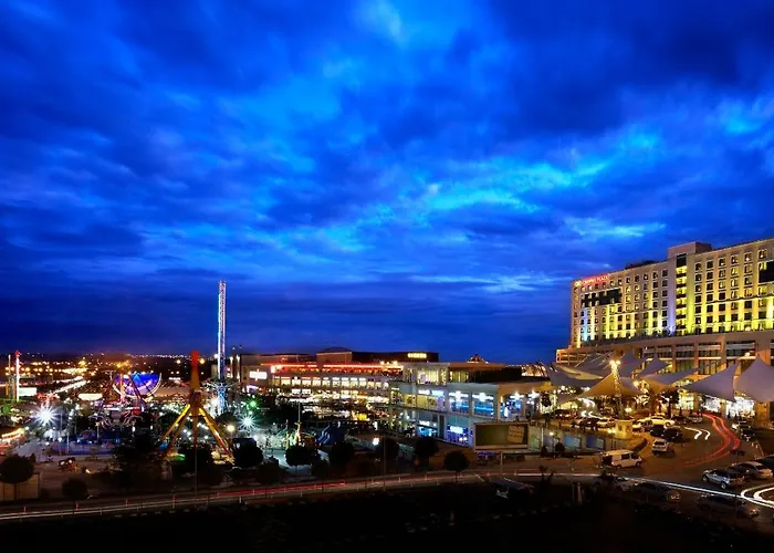 Crowne Plaza By Ihg Hotel