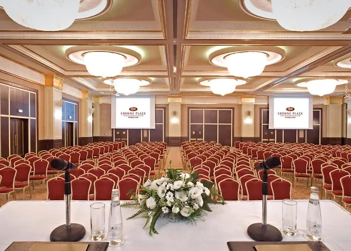 Crowne Plaza By Ihg Hotel Istanbul