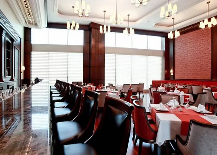 Crowne Plaza By Ihg 5*