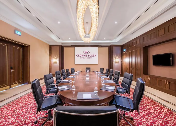 Crowne Plaza By Ihg Hotel 5*