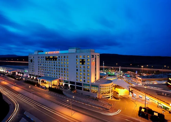 Hotel Crowne Plaza By Ihg 5*