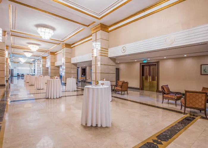 Crowne Plaza By Ihg Hotel Istanbul