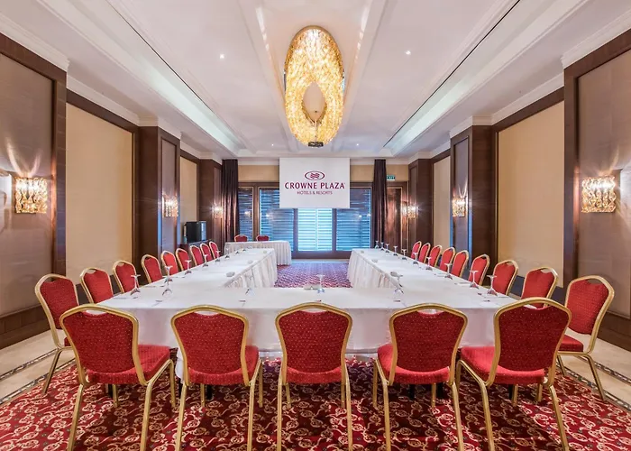 Hotel Crowne Plaza By Ihg Istanbul