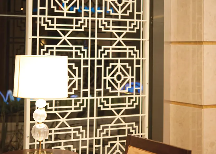 Crowne Plaza By Ihg 5*