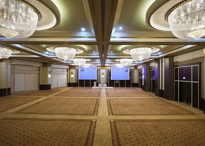 Crowne Plaza By Ihg 5* Istanbul