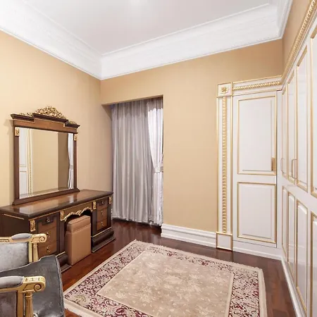 Crowne Plaza By Ihg 5* Isztambul