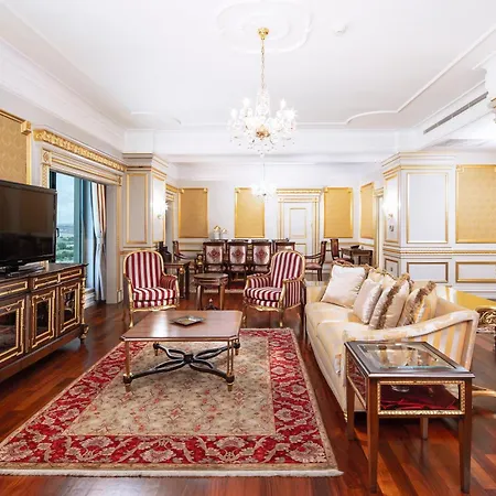 Crowne Plaza By Ihg Szálloda 5*